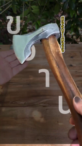 ขวานใส่ด้ามไม้สวยๆ ขวานเหล็กแหนบ ตีด้วยมือของดีของแท้ 100%อุปกรณ์แต่งสวน  อุปกรณ์ภายนอกและตกแต่งสวน สนามหญ้าและสวน คมและแข็งแรง【COD+จัดส่ง 1 ชั่วโมงจากกรุงเทพฯ】