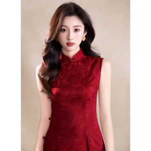 Sleeveless Red Qipao Dress for Elegant and Retro Style
