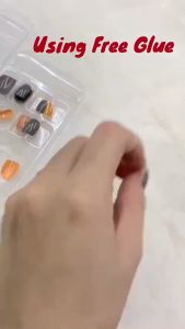 [SERI CF] 24 Pcs Kuku Palsu Pendek dan Panjang Tahan Air Fake Nails Art 3d Free Lem Cair