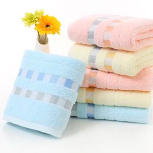 ผ้าเช็ดตัว  เนื้อผ้าหนา ขนาด 140x70cm  COTTON 100% ซับน้ำได้ดี ขนาด ผืนใหญ่ ห่อตัวได้ สีน่ารัก