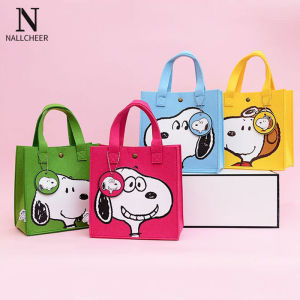 NALLCHEER【2‑3 days delivery】 hand Bag Felt Bag Fashion Cartoon Snoopy handbag Lunch Bag Bento Bag