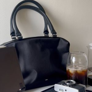 PARIS NYLON HAND & SLING BAG BLACK
