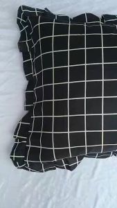 SARUNG BANTAL CINTA KOTAK HITAM