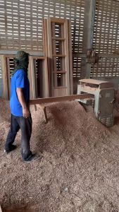 สำเร็จรูปไม้ยางสมาธิ 4.5ซม*9ซม*200ซม ส่งฟรี สวยงาม ใช้งานได้ LNPPcare