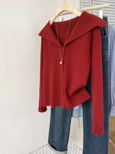 เสื้อชั้นในสตรีคอวีสีแดง ทรงเข้ารูป ทรงสลิมฟิต สำหรับใส่ในช่วงต้นปีใหม่ เสื้อชั้นในถักแบบสวมหัว ผ้าขนแกะ