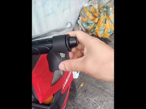 Throttle Knob Booster for Motorcycle Scooters E-Bikes & Kick Scooters - Universal (Right Side)