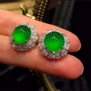 Allergy-Friendly Fashionable Jade Earrings