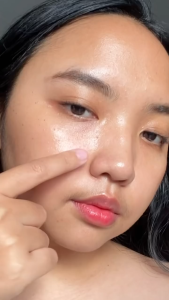 Nadfaskin Bright Plus Foaming Face Wash - Pembersih Wajah Lembut dengan Aloe Vera & Vitamin E untuk Kering dan kusam