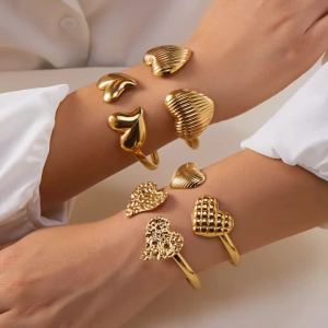 Màu Vàng Thép Không Gỉ Hình Trái Tim Mở Lắc Tay Có Thể Điều Chỉnh Rộng Vòng Đeo Tay Cho Nữ Sang Trọng Hình Học Thẩm Mỹ Trang Sức