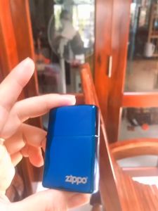 BẬT LỬA HỘP QUẸT ZIPPO MÀU XANH NGỌC BÍCH LOẠI TRƠN BÓNG HÀNG LOẠI 1  VỎ BẰNG ĐỒNG CÓ TEM ĐỎ (KHÔNG XĂNG)