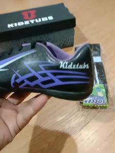KIDZTUBS Sepatu Futsal Anak Paket Komplit Sepatu Futsal Tas Skin Deker Kaos Kaki Usia 6-10 Tahun Size 28 29 30 31 32 33 34 35 36 37 KDZ1515011525