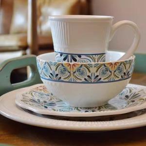 OMK Turkish Style Underglaze Ceramic Dinnerware Set Dinner Plates Salad bowl Mug Coffee Cup with Saucer Teapot Sealed Storage Jar Tableware Set