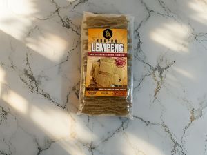 1kg Kerupuk Gendar Lempeng Puli kerupuk Mentah Khas Madiun Rasa gurih renyah cemilan atau teman buat makan Kerupuk BEST SELLER