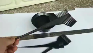 Hair Coloring Tools available in 5 different size and disign