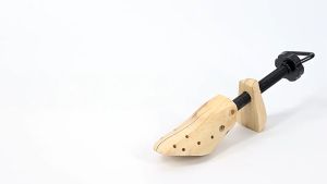 Shoes Stretcher Expander Shoe Bunion Pembesar Ukuran Sepatu Bahan Kayu