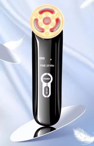 EMS Microcurrent Beauty Device with Constant Temperature RF Technology Reduces Fine Lines and Firms Skin Texture