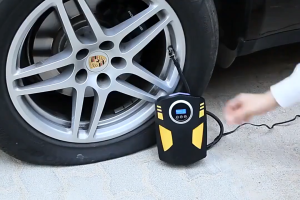 12V Portable Tyre Inflator Digital Portable Car Tire Inflator Pump Air Compressor 150 PSI Air Pump Car Tire Pressure Pump For Car Tire Motorcycle Bike