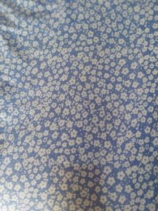 BAHAN KAIN RAYON METERAN MOTIF BUNGA KECIL (1meter)