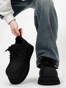 Invisible Heightening 8cm Black Samurai Board Shoes Mens Trendy Brand Mickey Chunky Flat Matte Thick Bottom Casual Bread Shoes