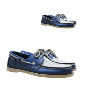 Boat Shoes Japanese Style Vintage Skateboard Shoes Shoelace Boat Shoes Genuine Leather Breathable Loafers Men and Women Driving Shoes