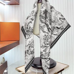 French Style 90*90 Silk Scarf New Arrival Animal Lion Tiger Twill Silk Womens Sunscreen Shawl Large Kerchief Scarf Scarf