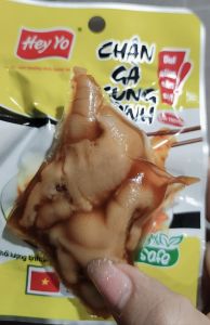 Chân gà cay Hey Yo _hàng Việt Nam chuẩn vị cay cay giòn giòn sần sật ăn là ghiền