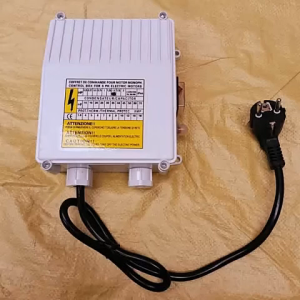 220V Deep Well Pump Control Box Overload Protection Capacitor Box for Submersible Pump 1/1.5/2HP