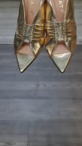 [ẢNH THẬT-FREESHIP] Dép cao gót nữ mũi nhọn gót nhọn ROSATA RO705 - 8p - Vàng Bạc - BKSTORE