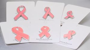 10Pc Pink/Red Ribbon Brooch Pins Surviving Breast Cancer Awareness Hope Lapel Buttons Badges