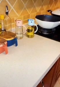 Glass Oil Dispenser Bottle For Kitchen–Auto Flip Open Lid Soy Sauce Vinegar Seasoning Container Essential Cooking Tool