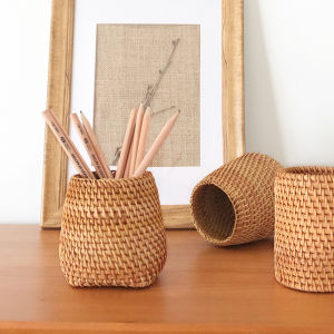 Rattan Wicker Pen Pencil Holder for Desk Office Accessories Hand Cup Woven Makeup Brush Storage Holders for Home Decor Table Desktop Organizer
