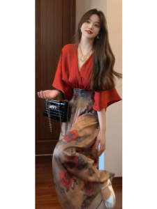 CHANGTONG | V-Neck Red Patchwork Fashionable Elegant Oil Painting Dress for Summer