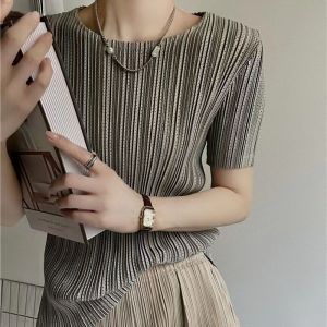 High-End Slim Fit Elastic round Neck Short Sleeve T-Shirt Hollow out Design Fashionable Age-Defying Versatile Summer Top
