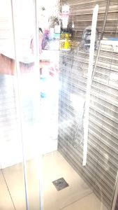 ICHEM PRODUCT DESCALER SOLUTION (2 GALLONS) WITH FREE 1 PACK INTERFOLD TISSUE