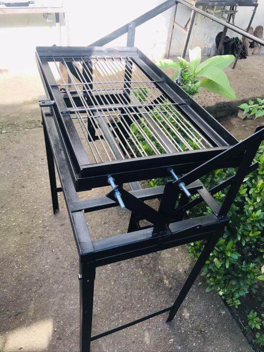 ROTATING BARBEQUE GRILL W/ FOLDABLE STAND