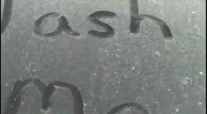 《302》Cordless Electric Window Cleaner - Handheld Window Vacuum with Strong Suction & Microfibre Cloth Streak-Free Cleaning for Glass Mirrors Tiles - Lightweight & Rechargeable for Home & Car Use