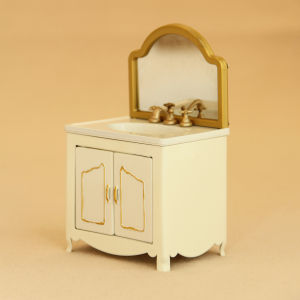 Miniature Simulation Furniture 1:8-1:12 White Wrought Iron Washbasin Hand-Crocheted Laundry Hamper 13cm Tall Interchangeable Mouse Suitable for Bjd Ob11 Dollhouse Decorations