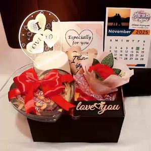 Kado Cewek Ulang Tahun Anniversary Wisuda Spesial Aesthetic Romantis – Gift Box & Hampers Eksklusif Spesial untuk Orang Tersayang