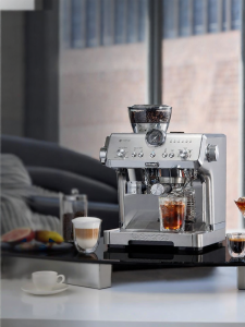 DeLonghi | Grinding Integrated Semi-Automatic Coffee Machine