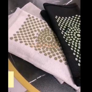 Ready Stock Wormwood Treatment Self heating Knee Protector Pad Pain Relief Support Massage Sakit Kaki Ubat Orang Tua Tongkat Pelapik lutut hangat 艾草保暖护膝腿套 200074