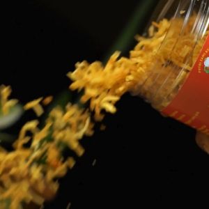 PAKET BEREMPAT Kentang Mustofa pedas manis dan manis gurih 180gr/Kremes ayam pedas dan original 180gr Putri Sami Asih Food