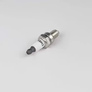 GX35 Spark Plug Sparkplug for Honda 4 Stroke Grass Cutter Brush Cutter Spare Part For Spark Plug UMK35 CMR5H Replacement