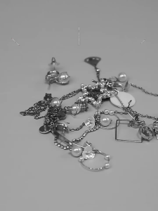 Kotak Perhiasan Bening Transparant untuk Hadiah Gelang Kalung Simpel Bening Magnet Minimalist Awet