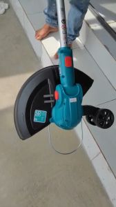 Máy Cắt Cỏ 300mm Dùng Pin 20V Total TGTLI20328