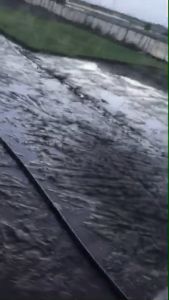 ống phun mưa phi 34mm