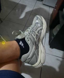 [PRELOVED] As!cs Gel-Cumulus 16 running Sneakers