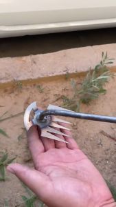 ES.!!แถมฟรีถุงมือ คราดเก็บหญ้า อุปกรณ์ทำสวน คราดเหล็ก หัวคู่จอบขุดดิน 4-6 ฟัน ขุดหญ้า ขุดดิน ปลีก/ส่ง EASYHOME E331 E551 E771