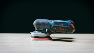 BOSCH GEX 18V-125 - PENGGOSOK ORBITAL BATERI / RANDOM CORDLESS ORBITAL SANDER