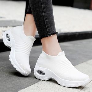 Best Sellers Ladies Lightweight Breathable Slip On White Sneakers Shoes Fashion Trending Thick Sole Casual Black Rubber Shoes For Women