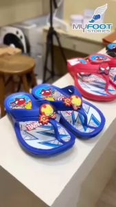 มาใหม่!! สุ่มตัวการ์ตูน รองเท้าเด็ก รองเท้าแตะหูคีบมาร์เวล รุ่น M28-29 Marvel ลิขสิทธิ์แท้ 100 % นุ่ม เบา ใส่สบาย มี 3 สี ให้เลือก